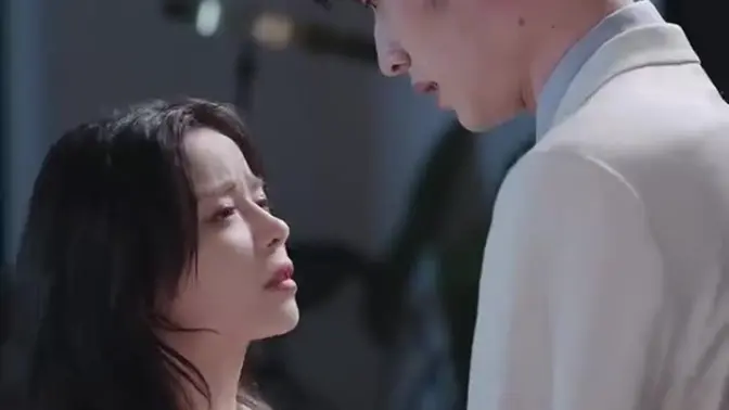 重生后她转身投入死对头怀抱第21-40集